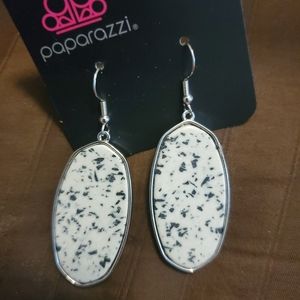 Crackle earrings